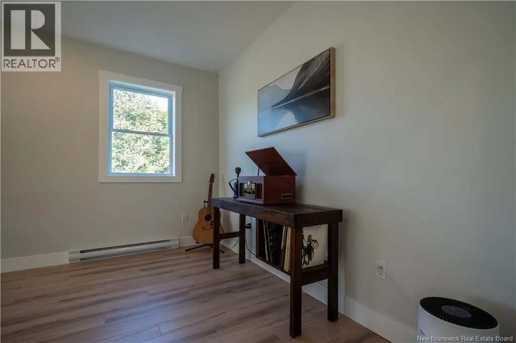 8 Dufferin Road