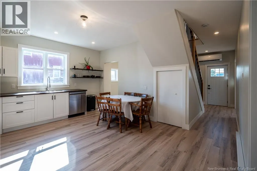 8 Dufferin Road