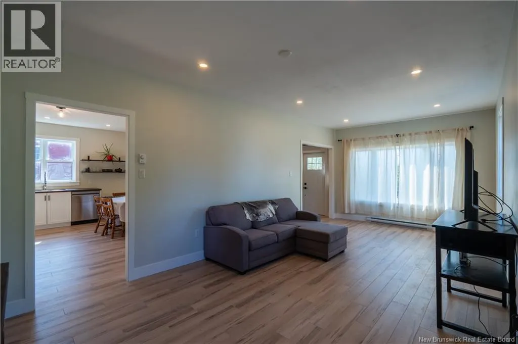 8 Dufferin Road