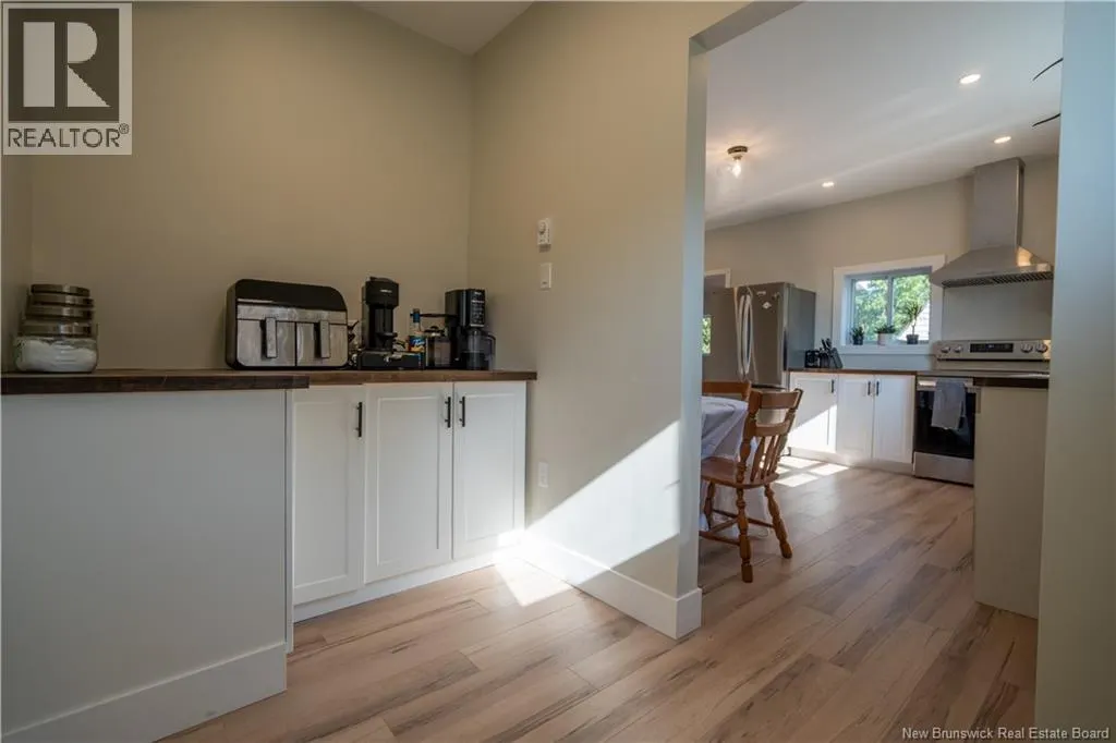 8 Dufferin Road