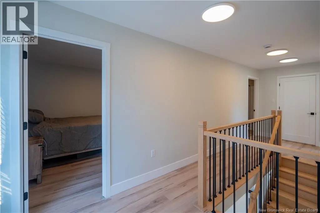 8 Dufferin Road