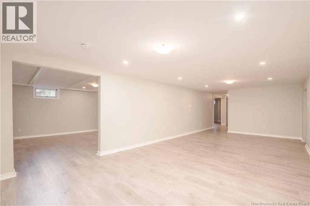 54 Bessborough