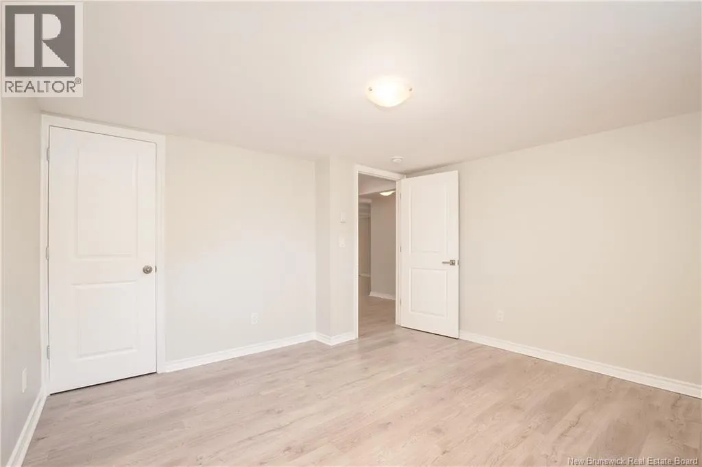 54 Bessborough