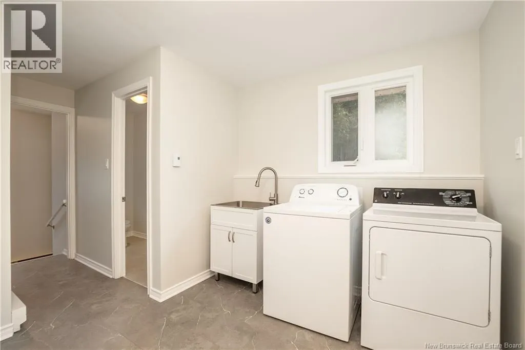 54 Bessborough