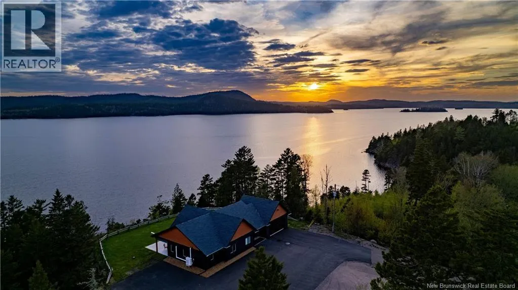 15 Bluff Road