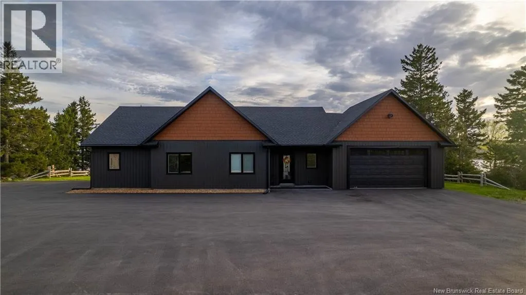15 Bluff Road