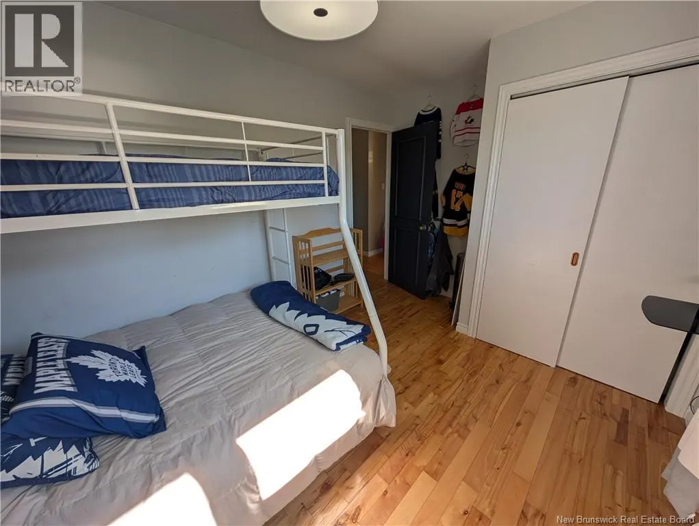 1275 Vantassell