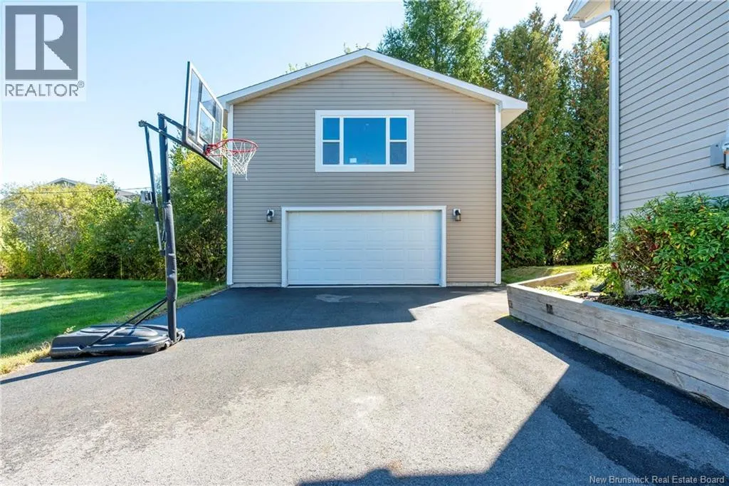 32 Birchdale Avenue