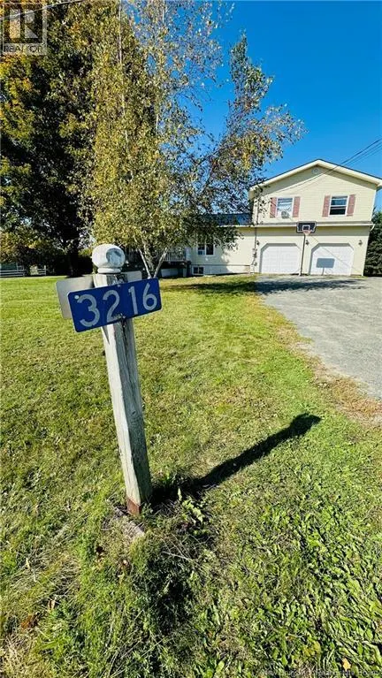 3216 585 Route
