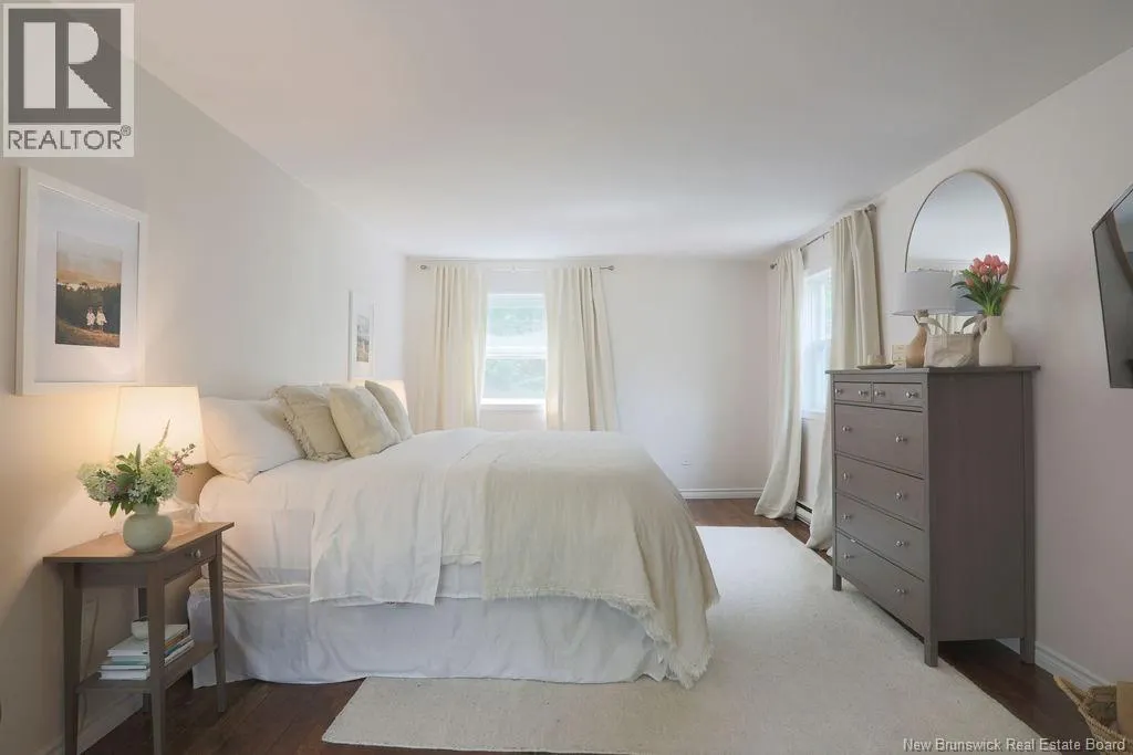 38 Hampton Road
