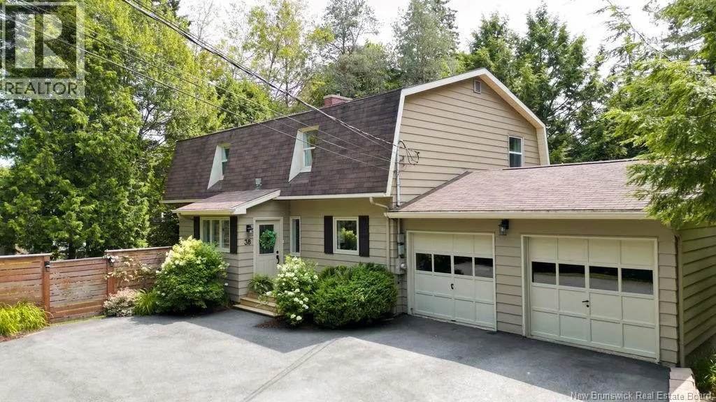 38 Hampton Road