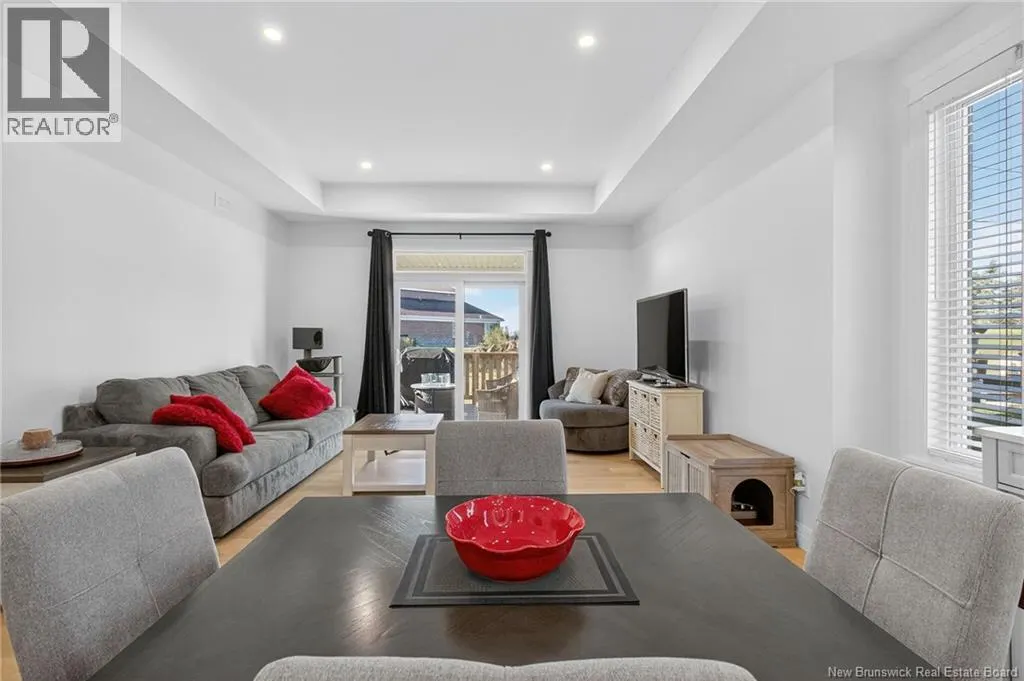 24 Eaglewood Drive