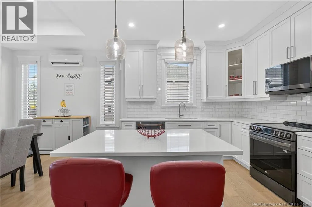 24 Eaglewood Drive