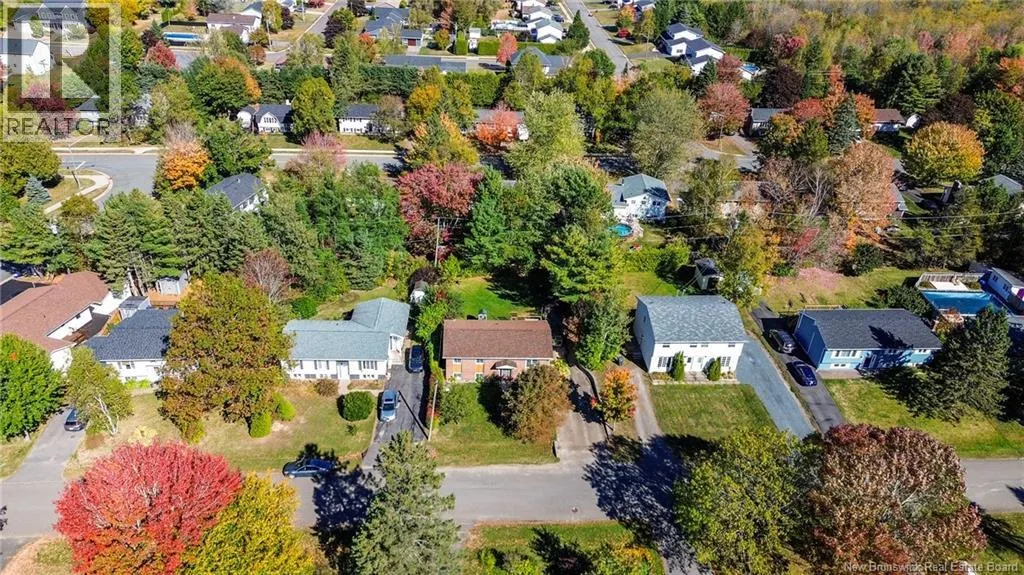32 Bradley Avenue
