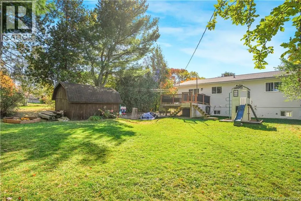 32 Bradley Avenue