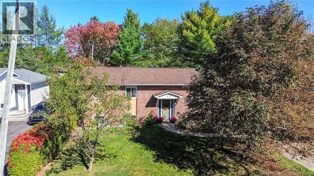 32 Bradley Avenue
