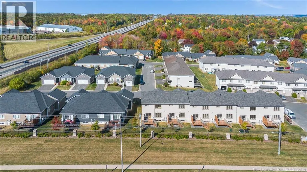 2 Huntingdon Circle