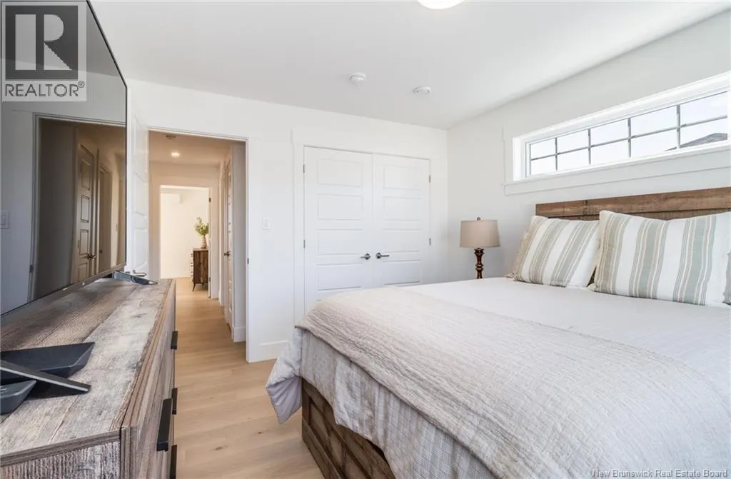 2 Huntingdon Circle