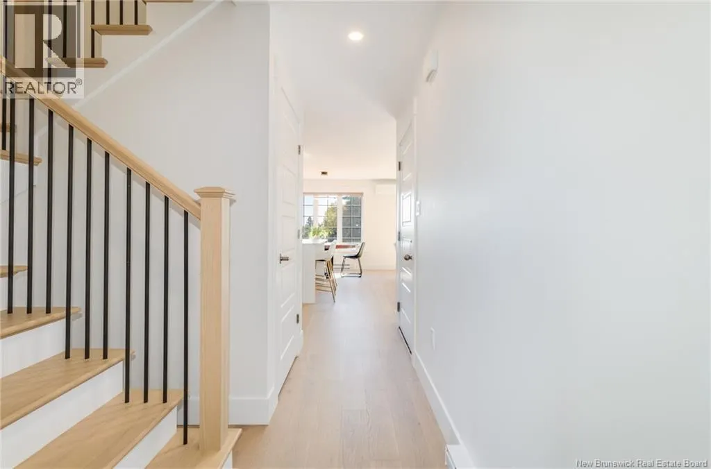 2 Huntingdon Circle
