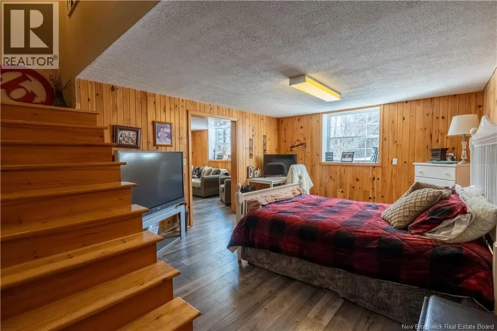 230 Route 617