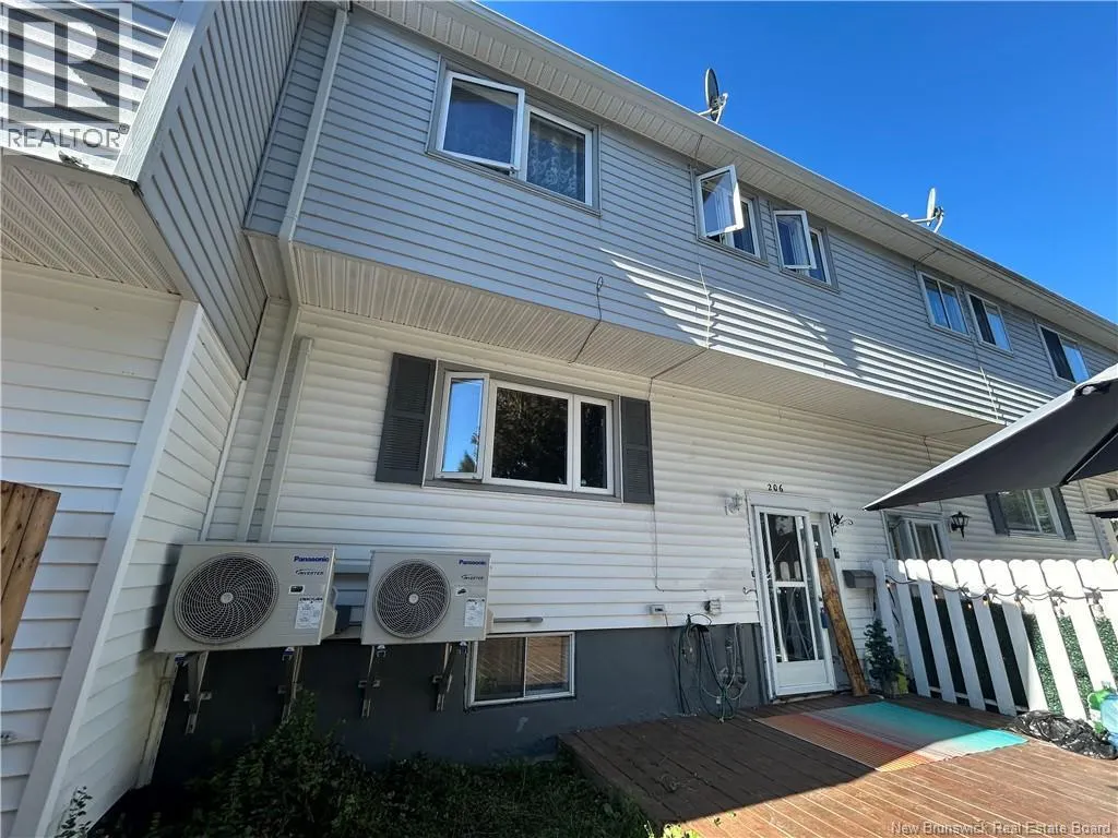 206 Tartan Street