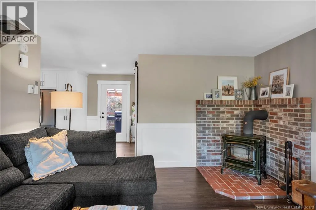 460 Bells Mills