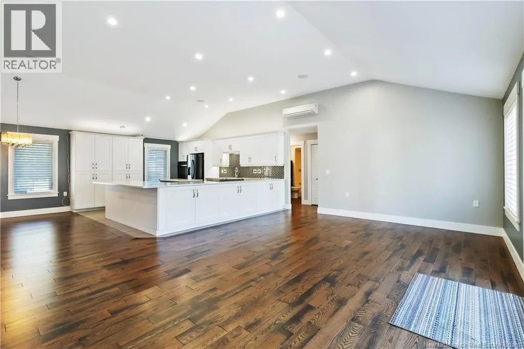 4 Turnberry Court