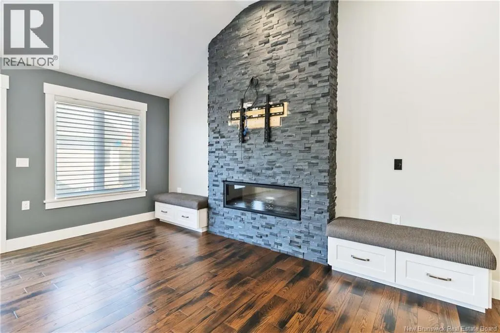 4 Turnberry Court