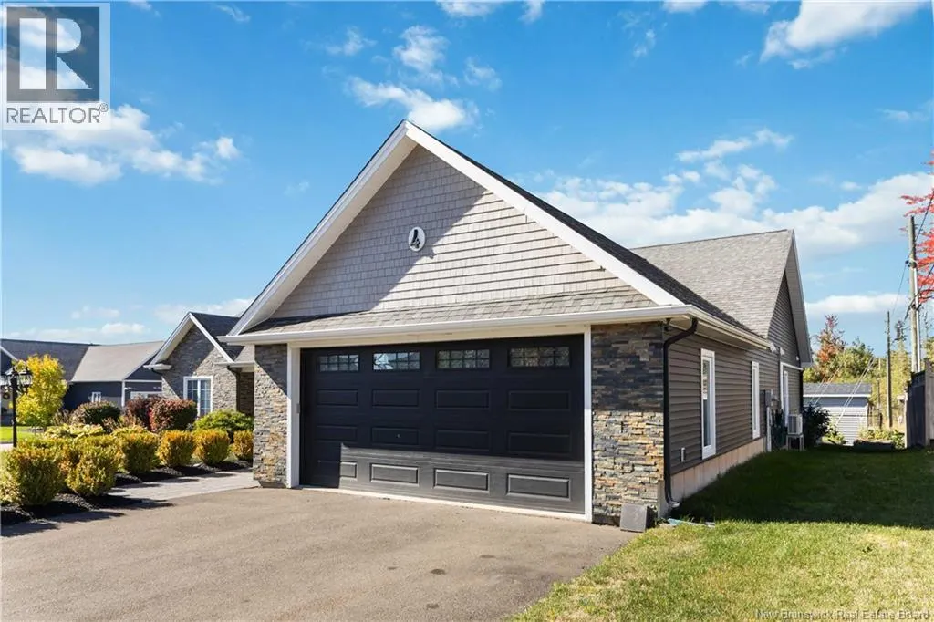4 Turnberry Court