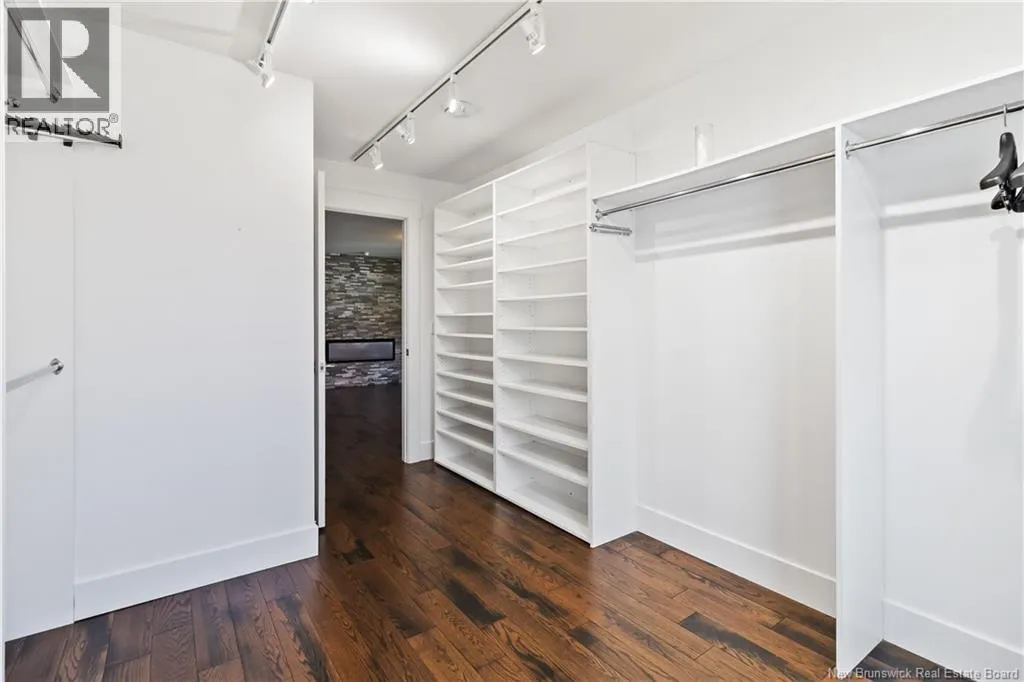 4 Turnberry Court