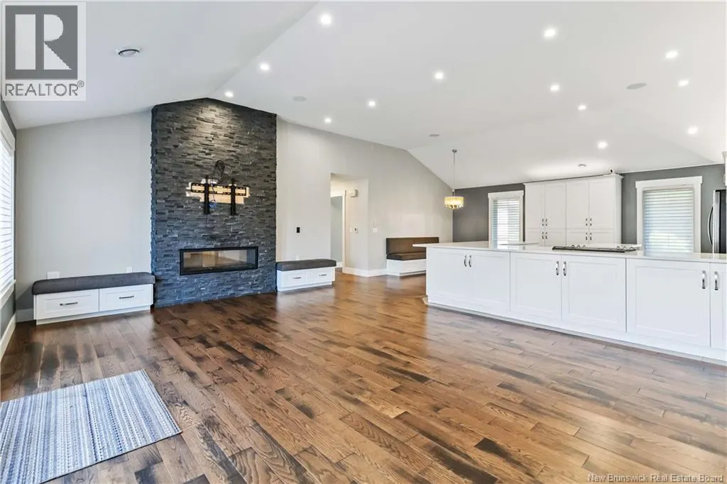 4 Turnberry Court