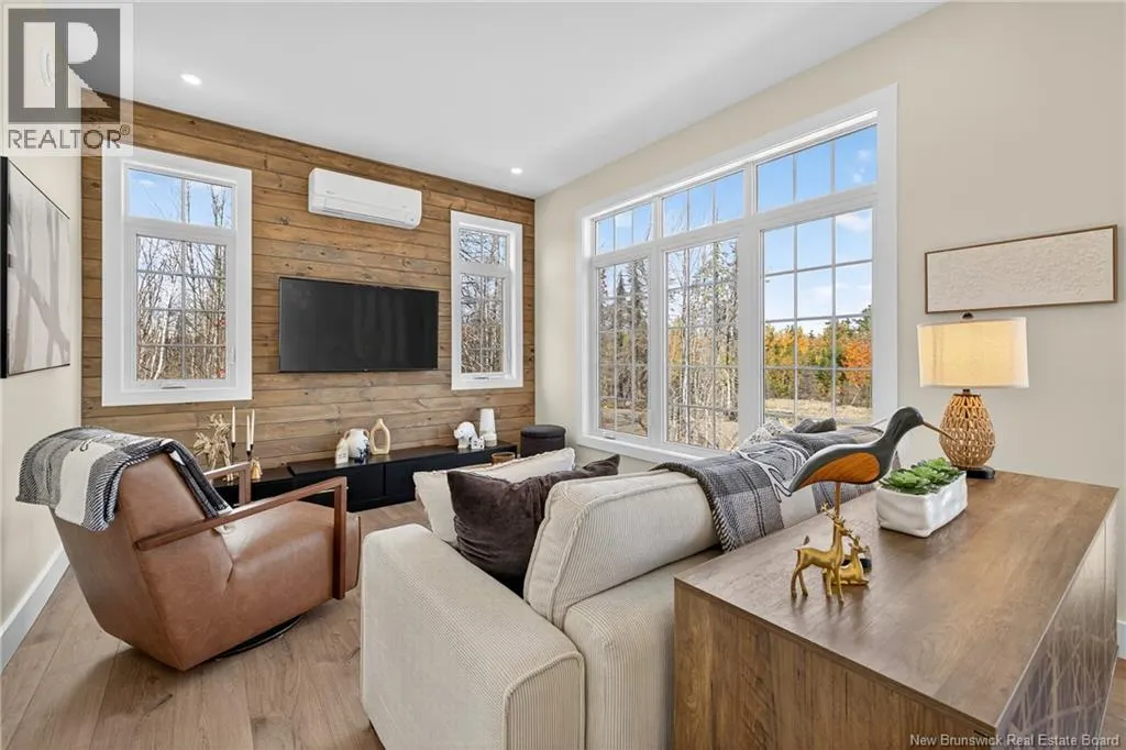 100 Bella Lane