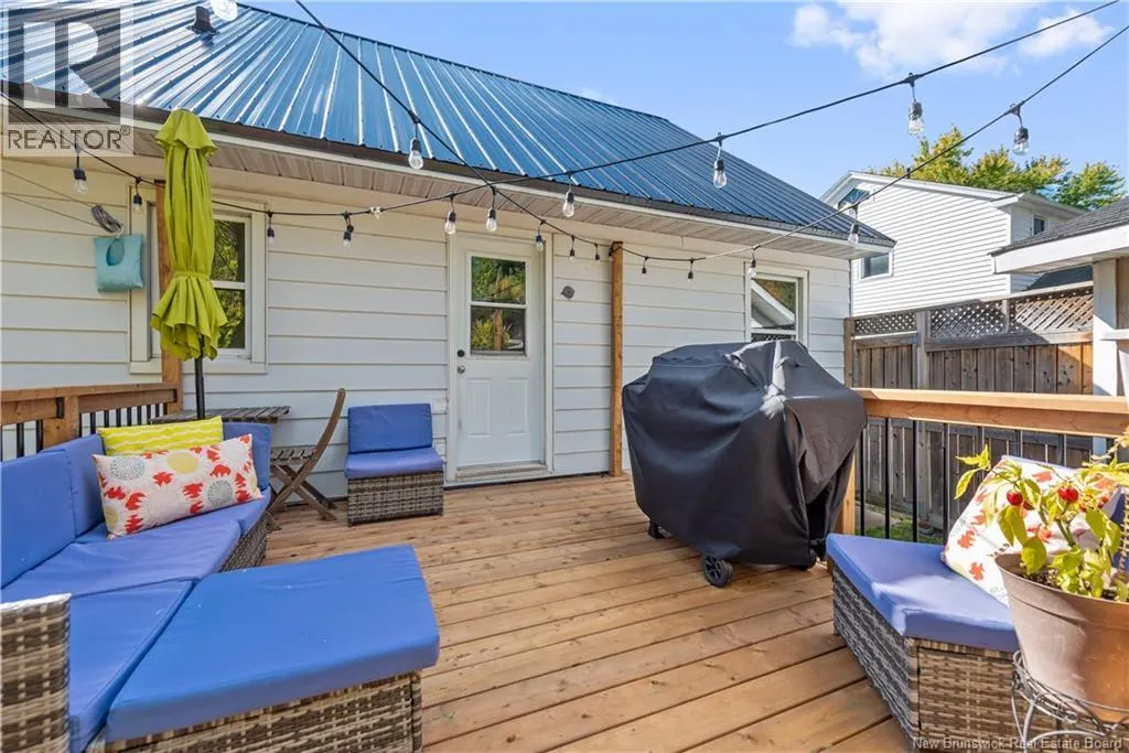 33 Wellington Avenue