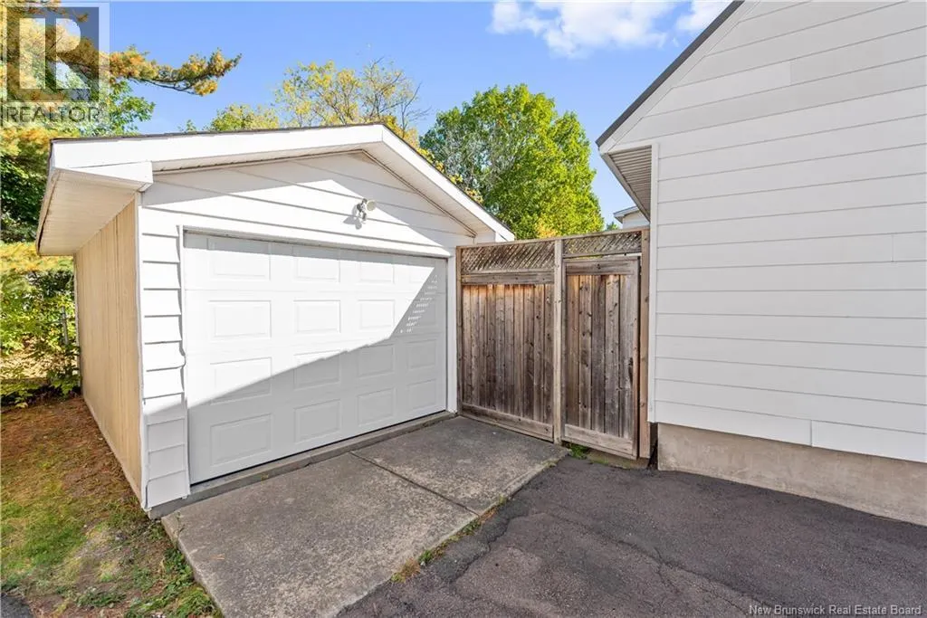 33 Wellington Avenue