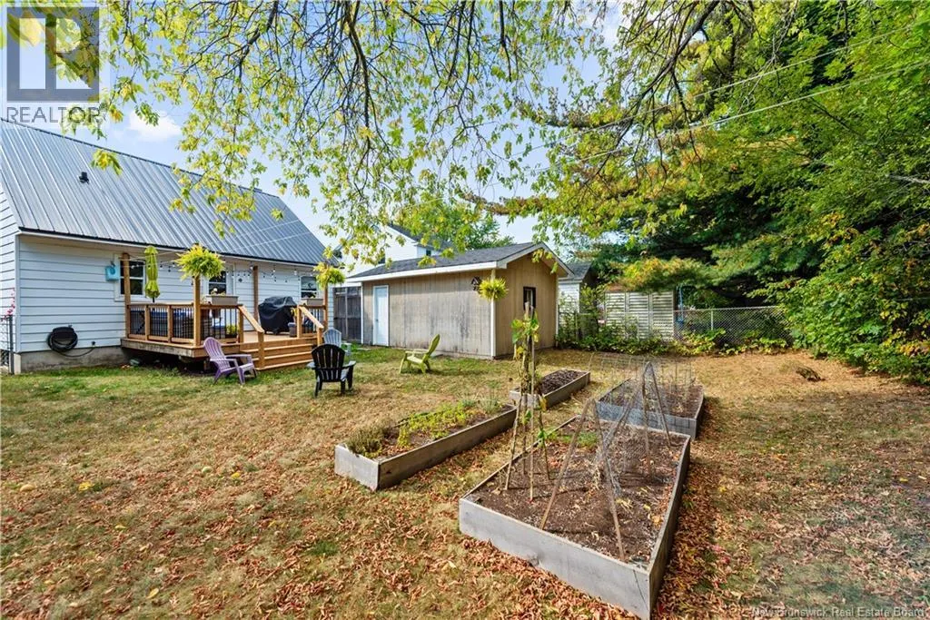 33 Wellington Avenue