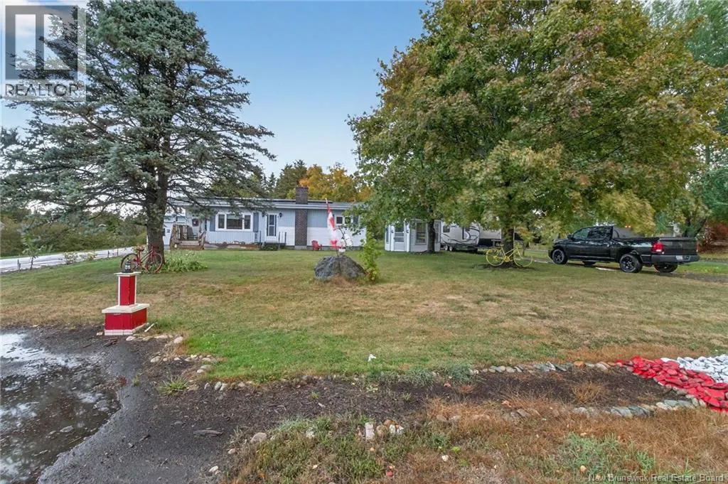 2732 Acadie