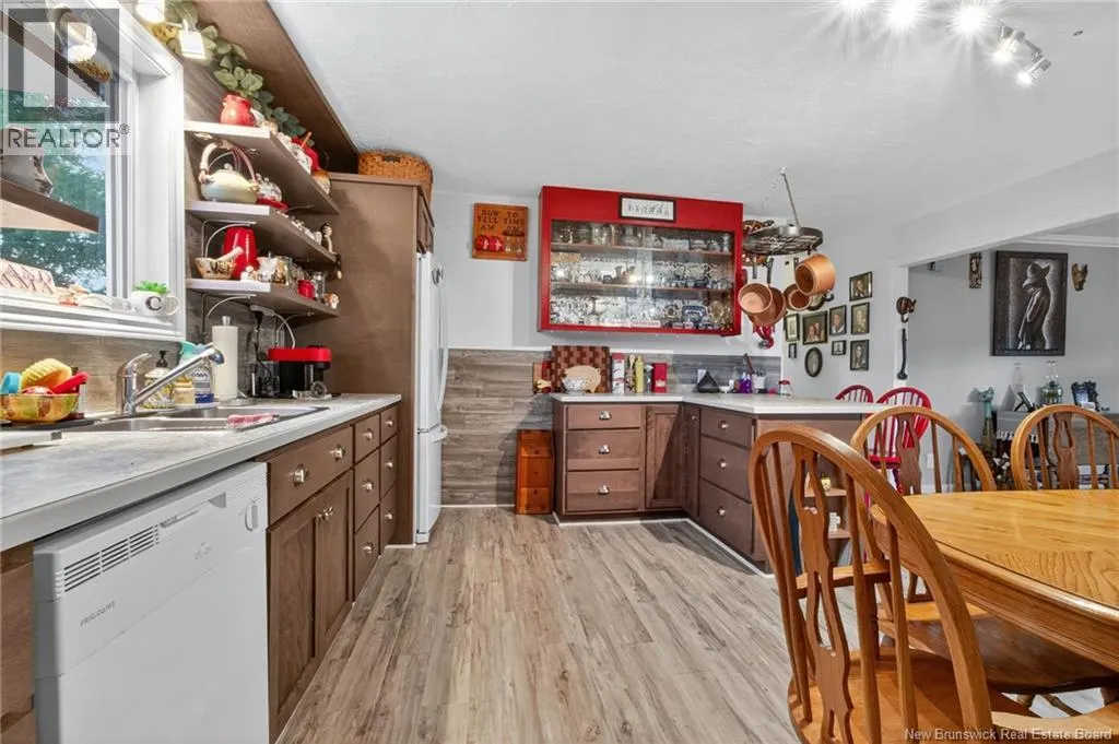 2732 Acadie