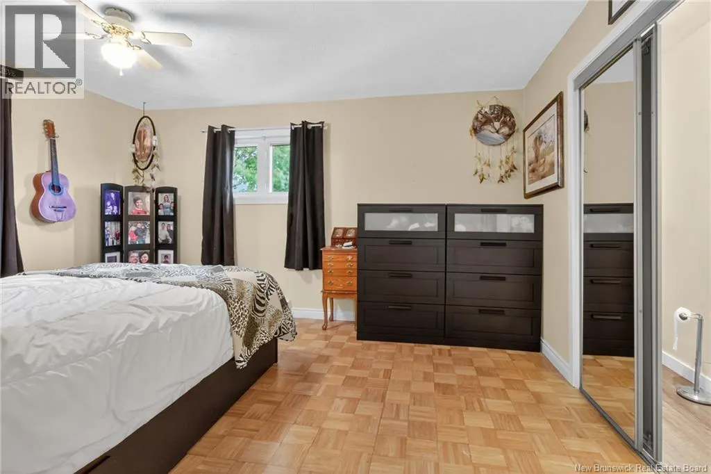 2732 Acadie