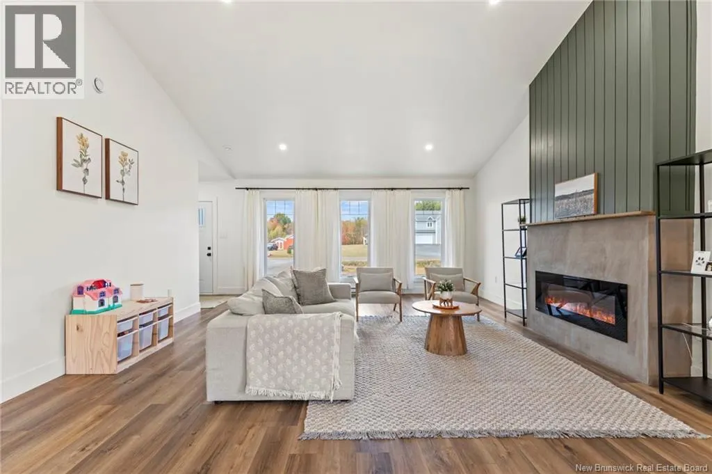 27 Hemlock Street