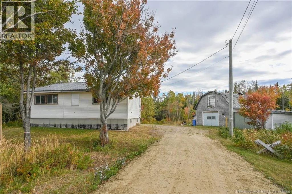 1394 rue Degrâce Street