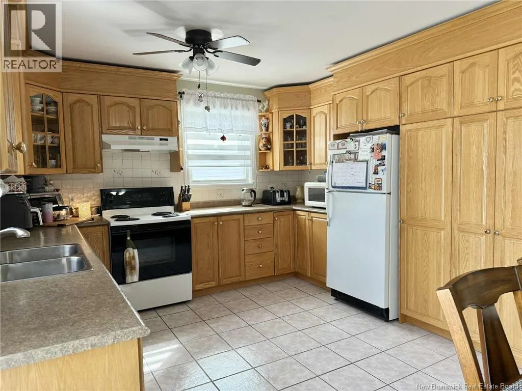 387 Highplain Crescent