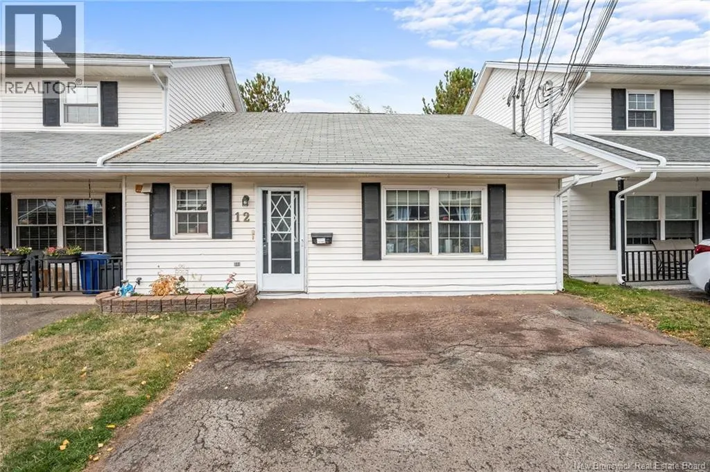 126 Lakeside Drive Unit# 12