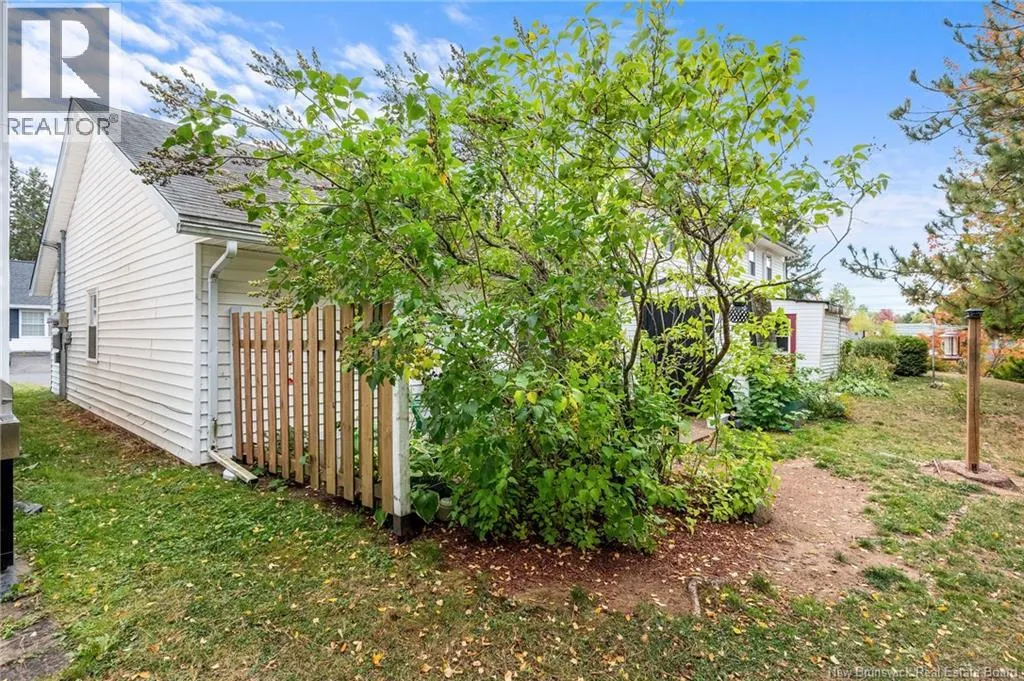 126 Lakeside Drive Unit# 12