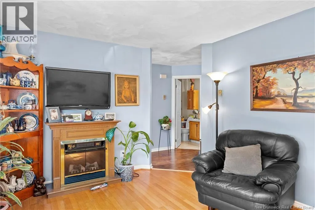 126 Lakeside Drive Unit# 12