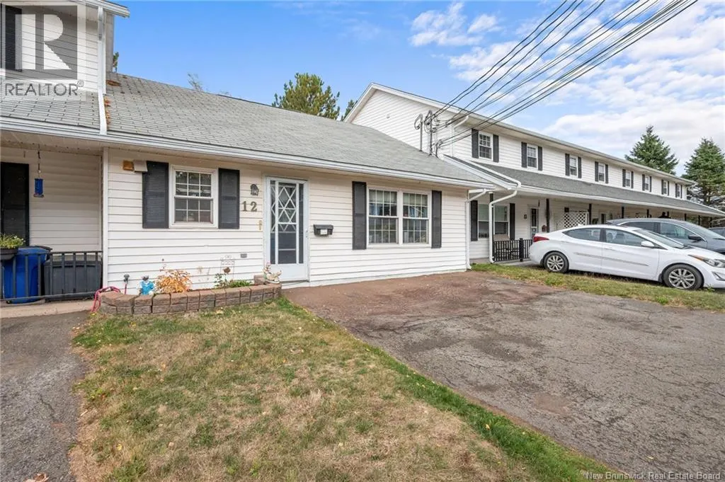 126 Lakeside Drive Unit# 12