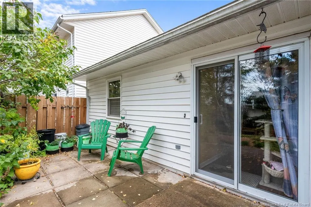 126 Lakeside Drive Unit# 12