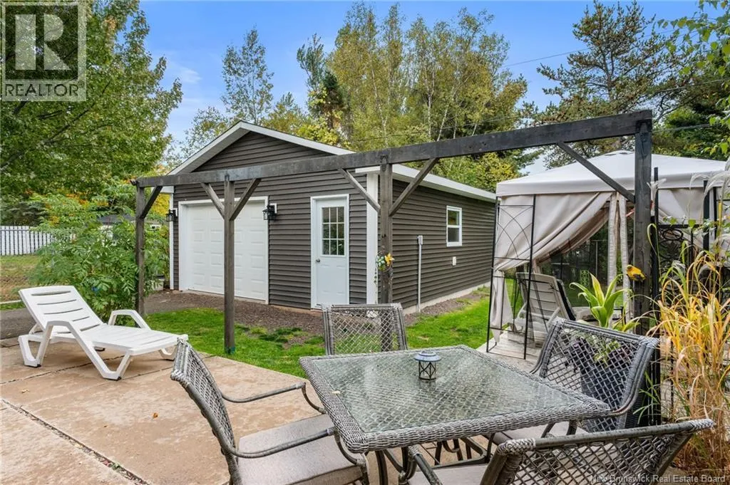 269 Whitepine Road