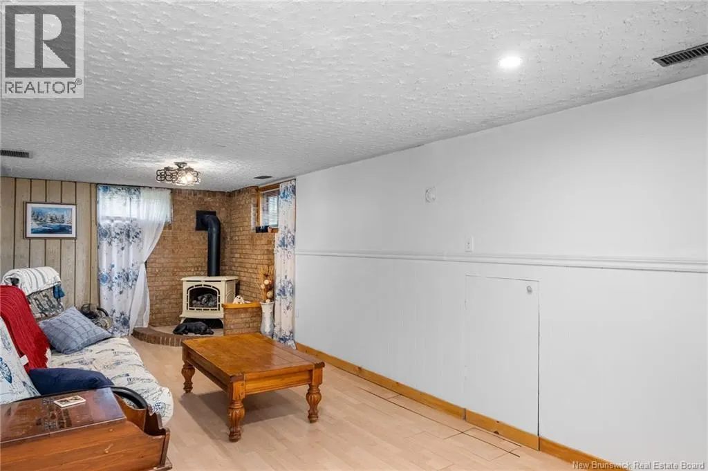 269 Whitepine Road