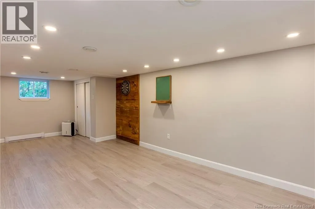 381 Caledonia Road