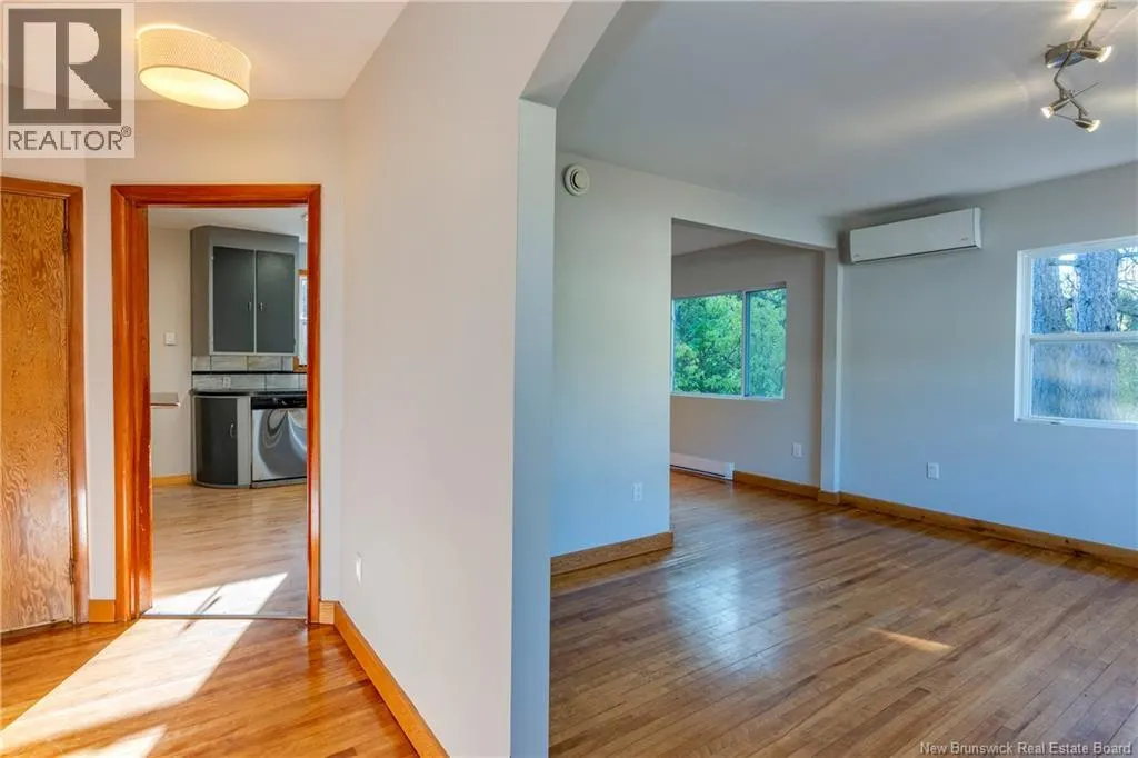 381 Caledonia Road